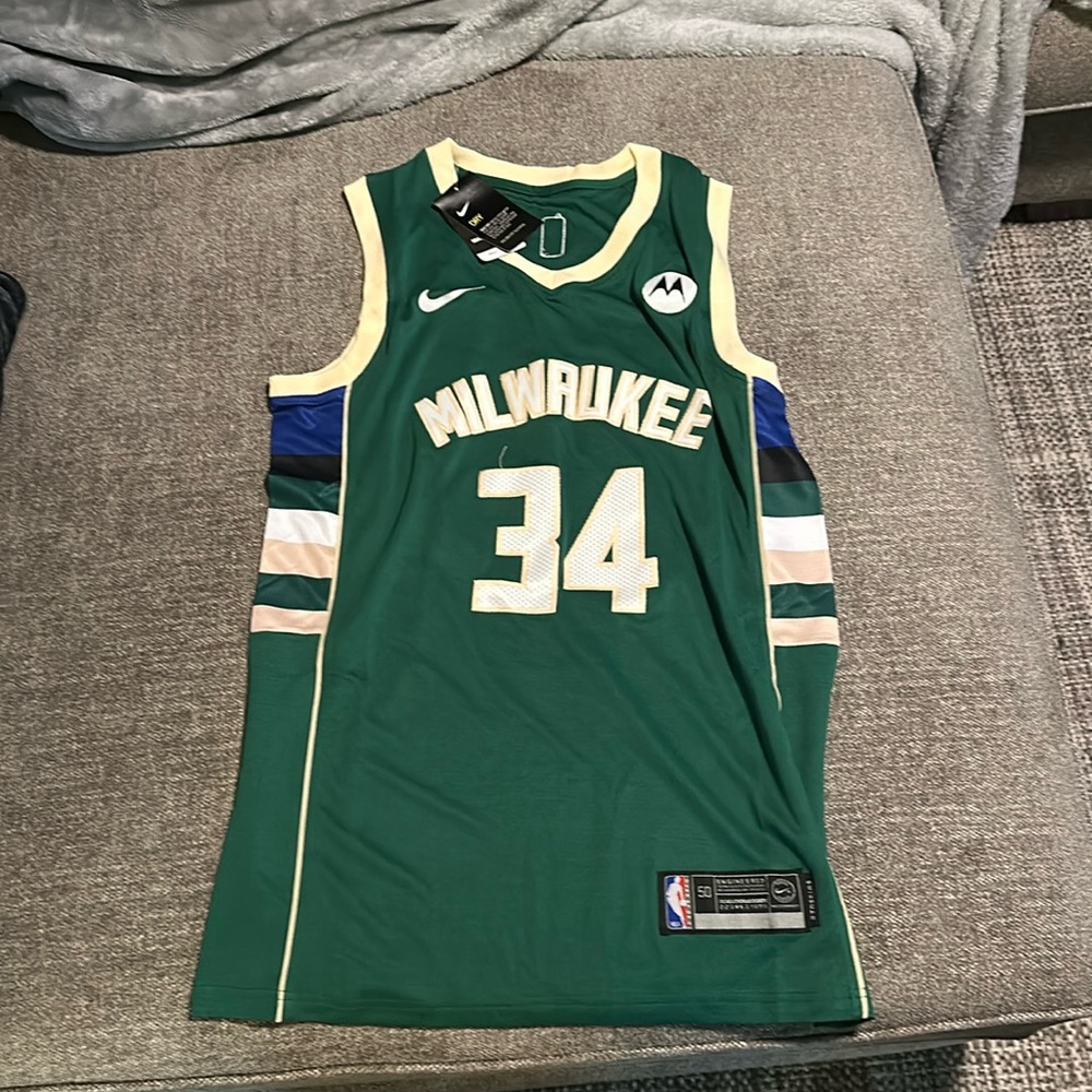 Men’s Giannis Antetokounmpo Jersey